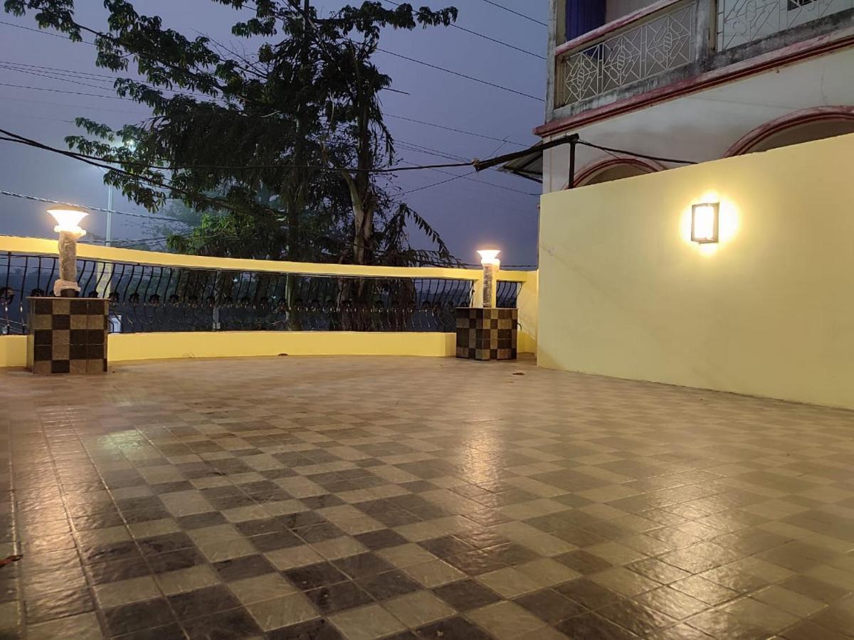 Staymaker Hotel Mohan Palace Baharampur Extérieur photo